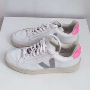 Veja Women's White and Pink Sneakers